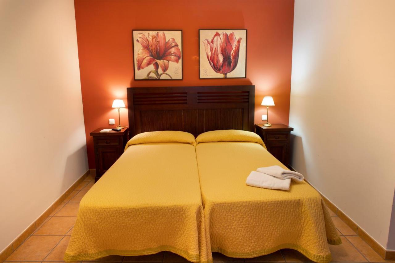 Hostal Rural Zahara Zahara De La Sierra Ngoại thất bức ảnh