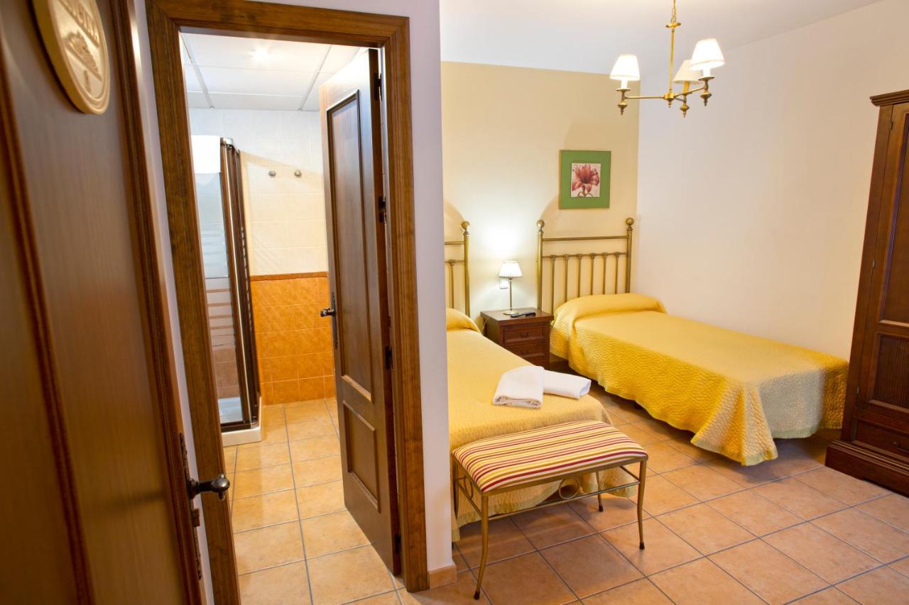 Hostal Rural Zahara Zahara De La Sierra Ngoại thất bức ảnh